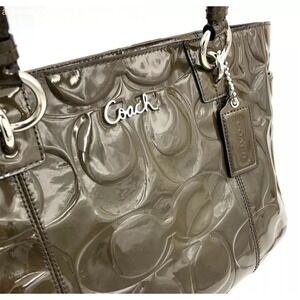 Coach‎ Olive Green Patent Leather Shoulder Bag Silver Hardware